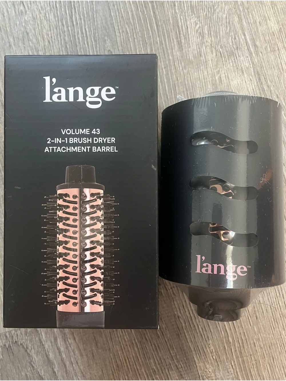 Subcategory Identification ran new Lange Styling Brush with 2 Attachments